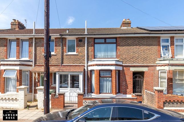 3 bed property, in Mayles Road, £290,000