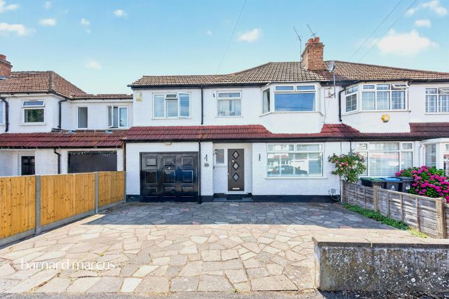 4 bed property, in Ravenswood Avenue, £800,000