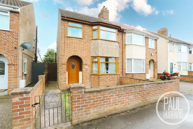 3 bed property, in Durban Road, £160,000