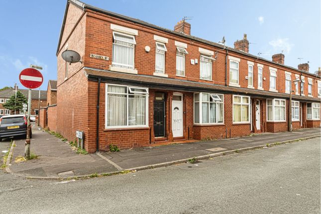 2 bed property, in Romney Street, £170,000