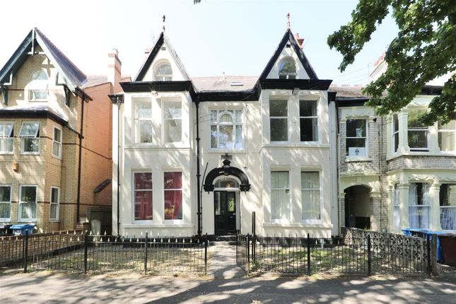 14 bed property, in Princes Avenue, £470,000