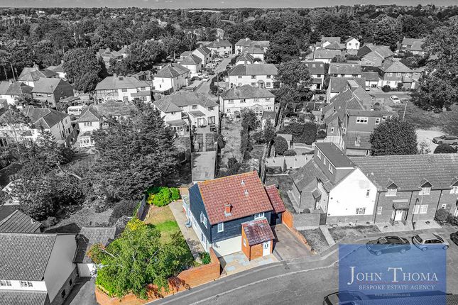 4 bed property, in St. Marys Way, £750,000