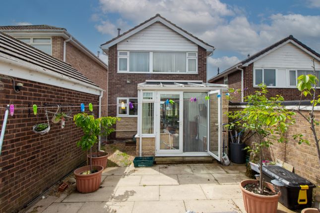 3 bed property, in Elm Road, £240,000