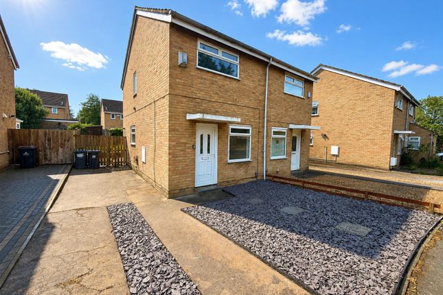 2 bed property, in Fotheringhay Drive, £130,000