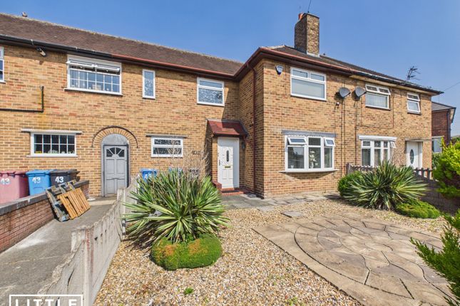 3 bed property, in Saunders Avenue, £160,000