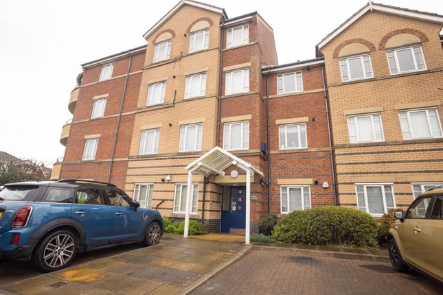 2 bed property, in Flat 8, £109,000
