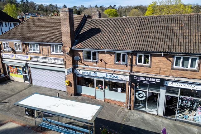 1 bed property, in Westbury Lane, £120,000