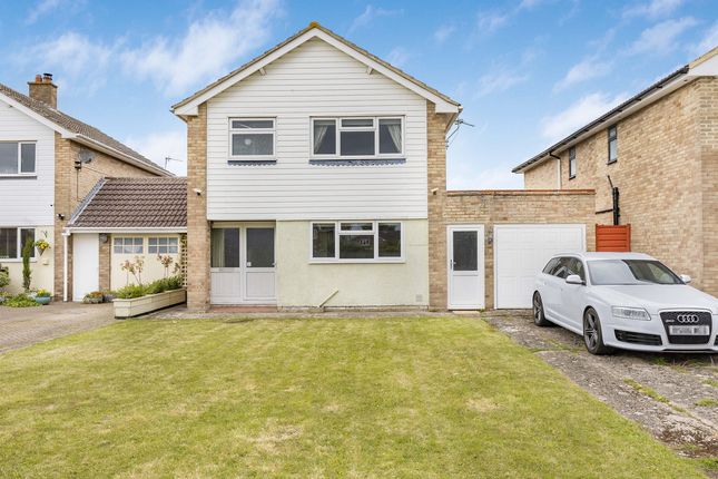3 bed property, in Howard Avenue, £380,000