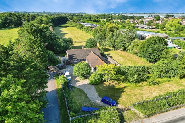 4 bed property, in Main Road, £1,250,000