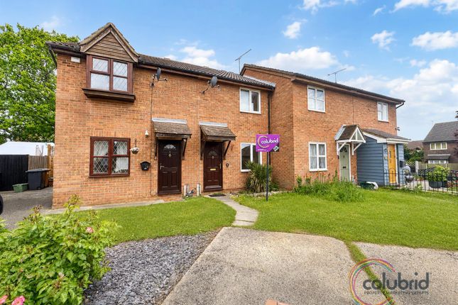 2 bed property, in Bankart Lane, £290,000