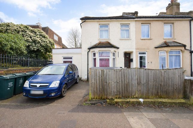 3 bed property, in Dartford Road, £525,000