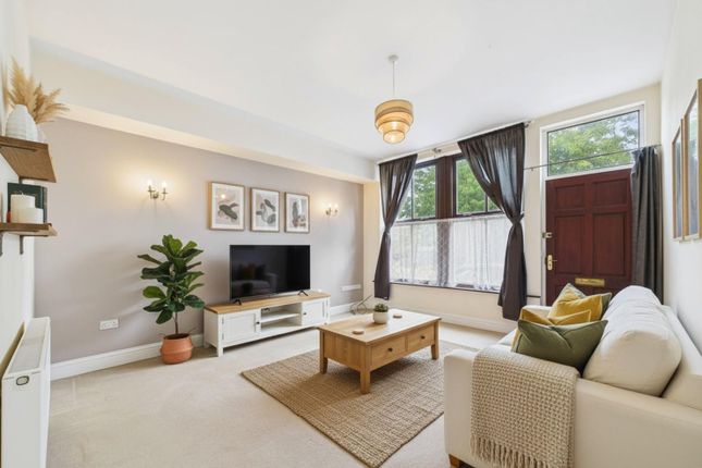 3 bed property, in High Street, £210,000