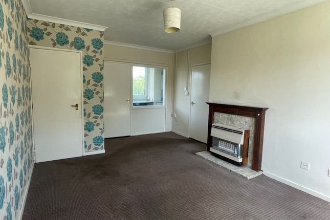 2 bed property, in Wye Crescent, £80,000