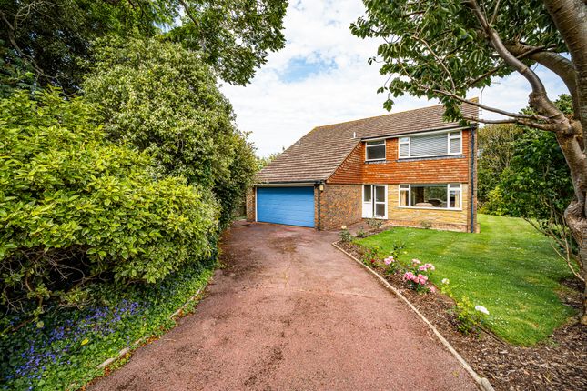 4 bed property, in Alfriston Close, £799,950