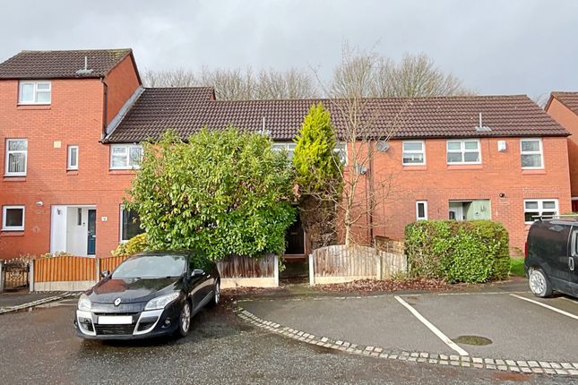 3 bed property, in Aspinall Close, £180,000