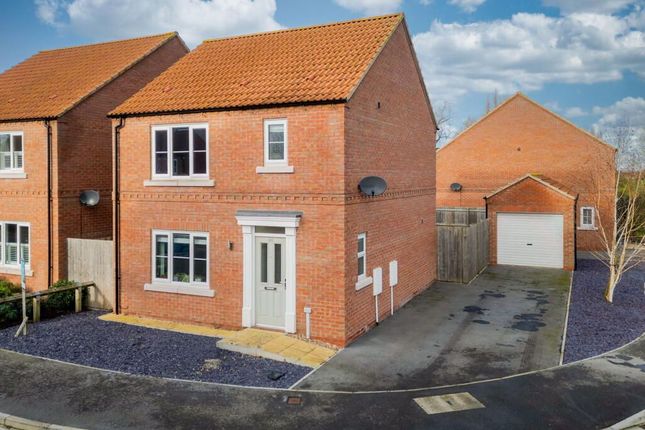 3 bed property, in The Laurels, £290,000