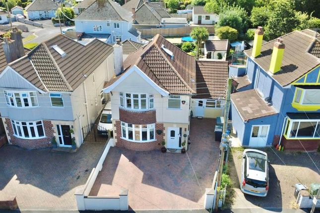 5 bed property, in Woodspring Avenue, £525,000