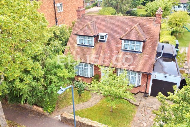 4 bed property, in Sylvester Road, £900,000