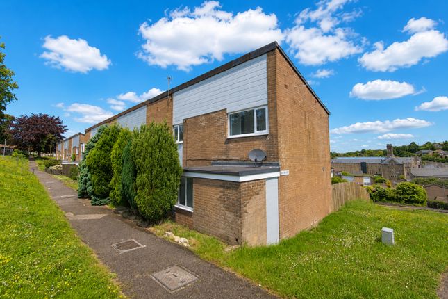 3 bed property, in 35 Hillside Park, £175,000