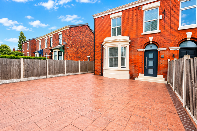 3 bed property, in Cromwell Road, £365,000