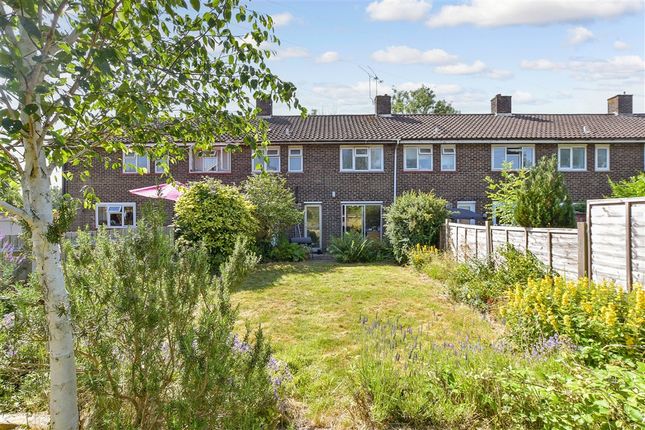3 bed property, in Thatcher Close, £300,000