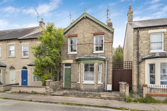2 bed property, in Herbert Street, £600,000