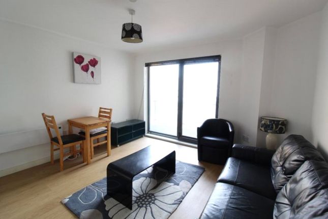 1 bed property, in Skyline, £100,000