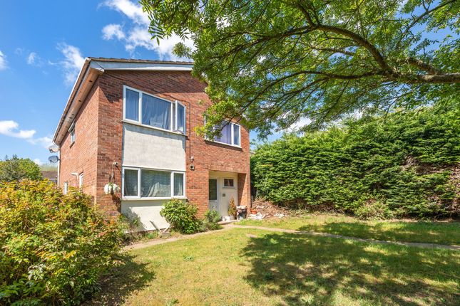 4 bed property, in Nightingale Drive, £325,000