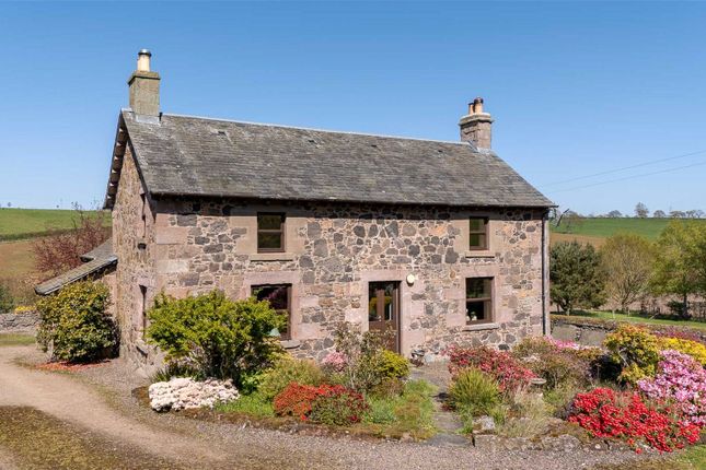 5 bed property, in Lochend, £700,000