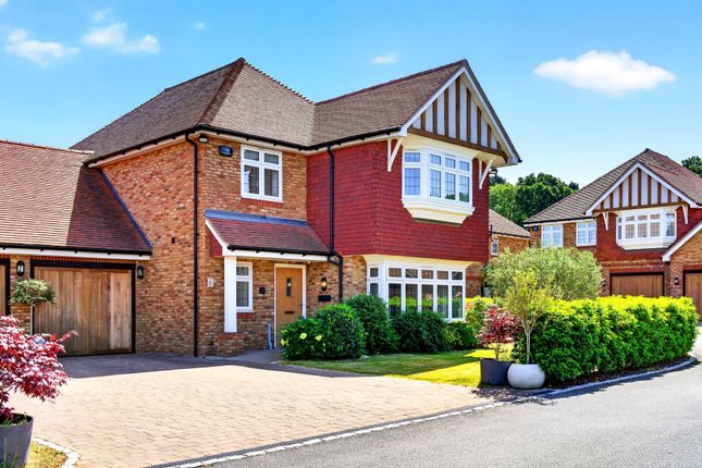 4 bed property, in Hasell Park Place, £1,400,000