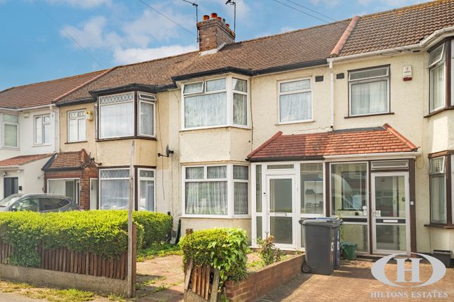 3 bed property, in Evelyn Grove, £499,950