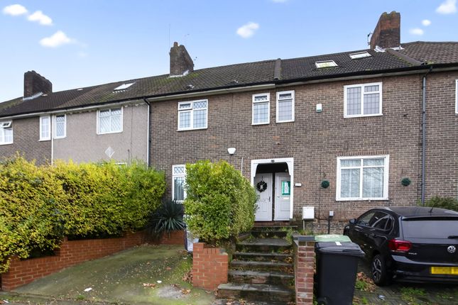 2 bed property, in Downham Way, £440,000