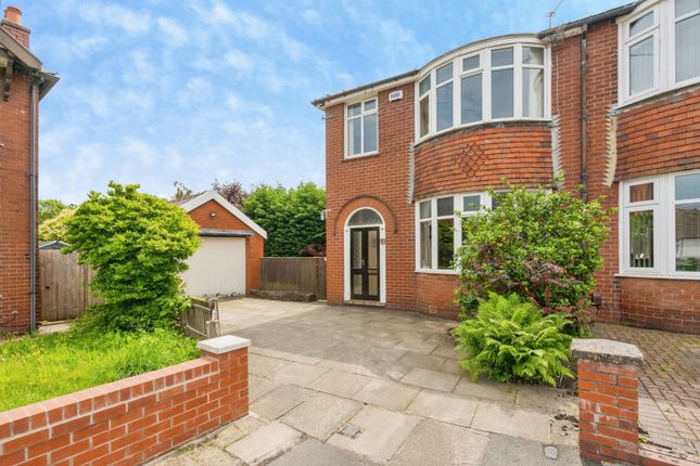 3 bed property, in Norfolk Drive, £325,000