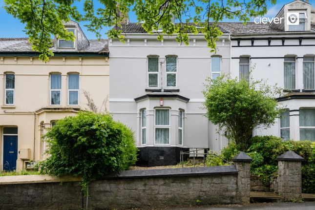 4 bed property, in Alexandra Road, £180,000