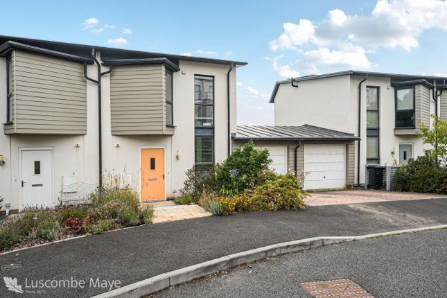 3 bed property, in Follaton Rise, £500,000