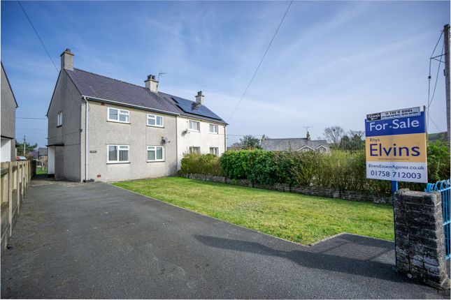 3 bed property, in Tre'r Ddol, £185,000
