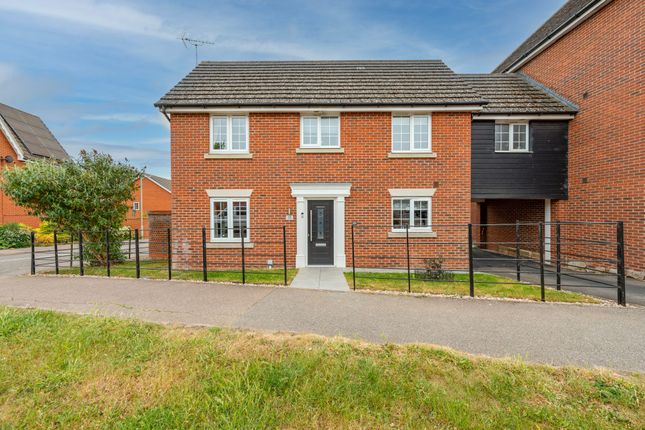 5 bed property, in Phoenix Way, £375,000