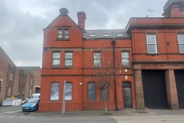 6 bed property, in 49 Strand Road, £180,000