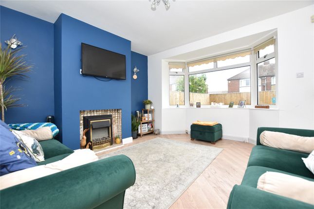 3 bed property, in Spring Avenue, £220,000