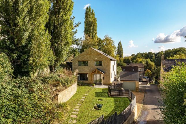 4 bed property, in Paganhill, £675,000
