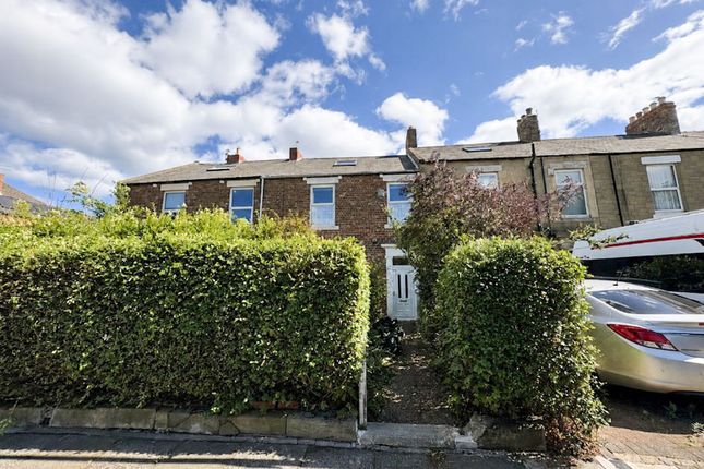 3 bed property, in Bondicar Terrace, £120,000