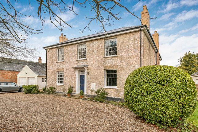 4 bed property, in Tea Kettle Lane, £1,000,000