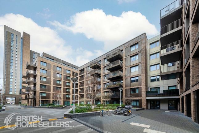 1 bed property, in Moulding Lane, £345,000