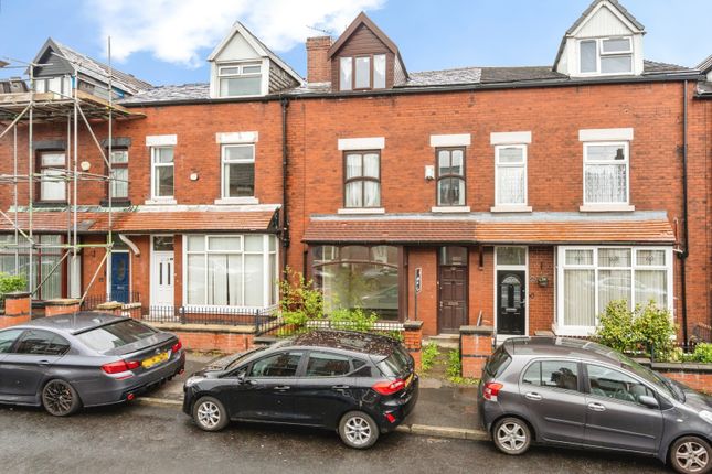 5 bed property, in Mornington Road, £200,000