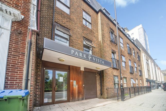 1 bed property, in Brunswick Place, £140,000