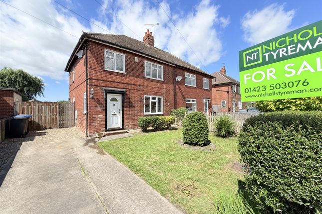 3 bed property, in Harlow Park Drive, £325,000