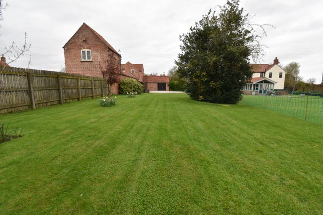 Studio, in Glentworth Road, £165,000