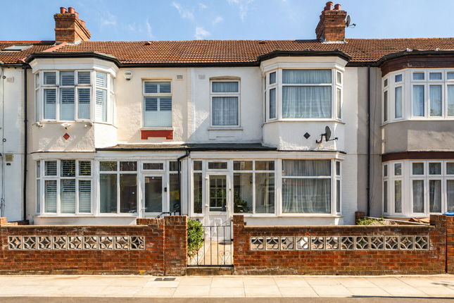 3 bed property, in Framfield Road, £475,000