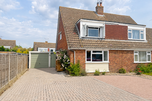 3 bed property, in Staplehurst, £389,950