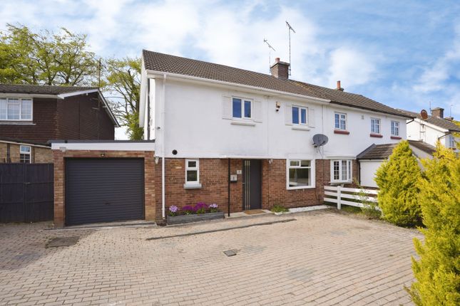 4 bed property, in Beechwood Court, £475,000